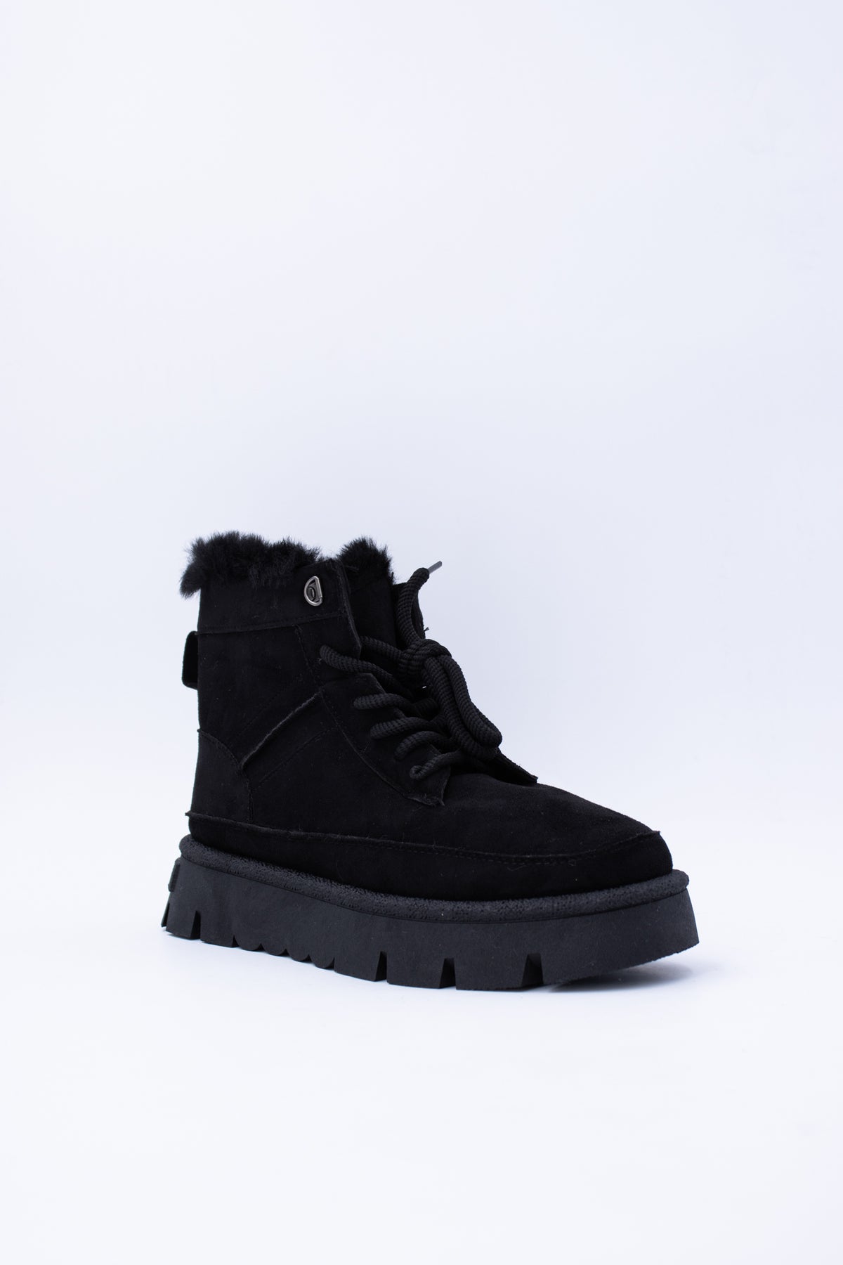 Boots Maya